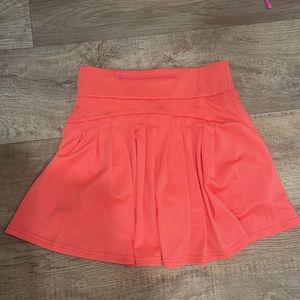 Coral tennis skirt
